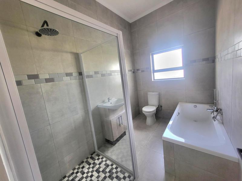 3 Bedroom Property for Sale in Laaiplek Western Cape